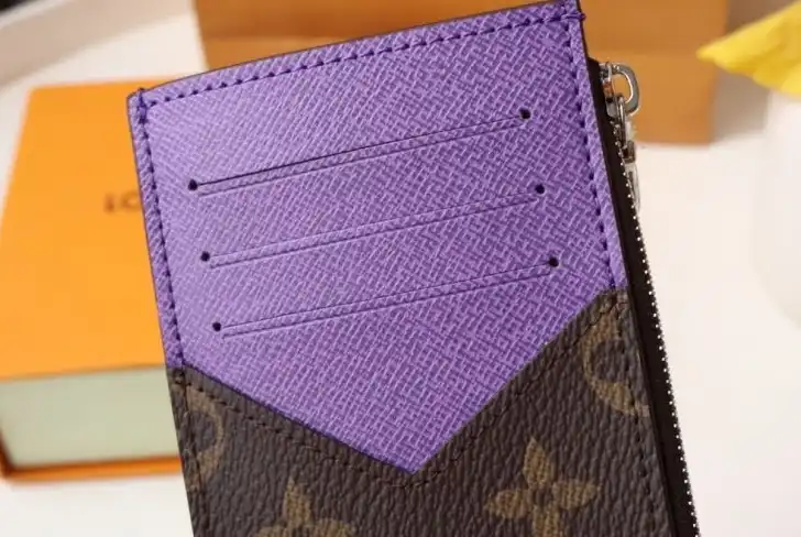 LV Wallets 4192D-0029