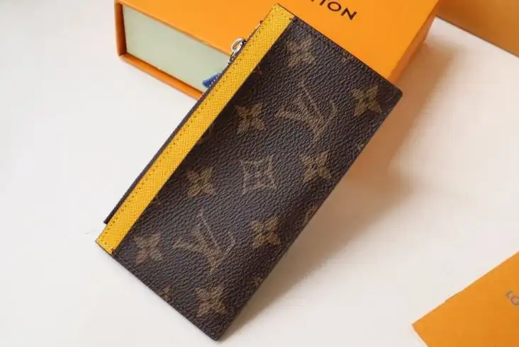 LV Wallets 4192D-0031