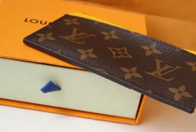 LV Wallets 4192D-0031