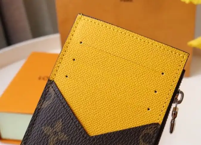 LV Wallets 4192D-0031