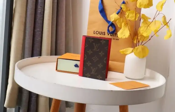 LV Wallets 4192D-0032