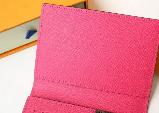 LV Wallets 4192D-0033