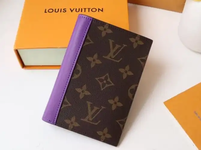 LV Wallets 4192D-0034