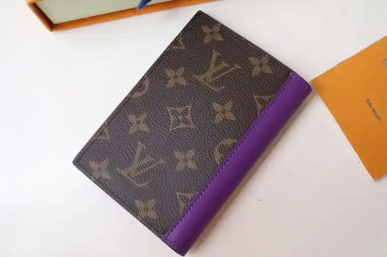 LV Wallets 4192D-0034