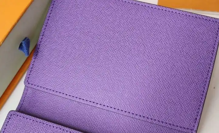 LV Wallets 4192D-0034