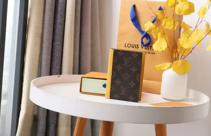 LV Wallets 4192D-0036