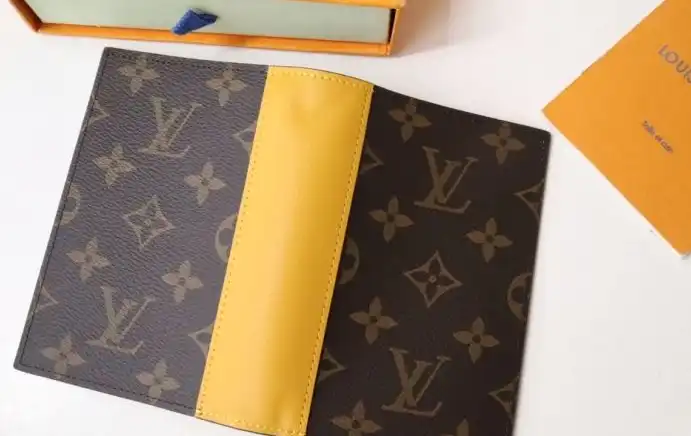 LV Wallets 4192D-0036