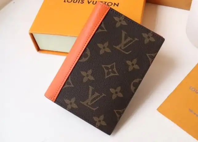 LV Wallets 4192D-0037