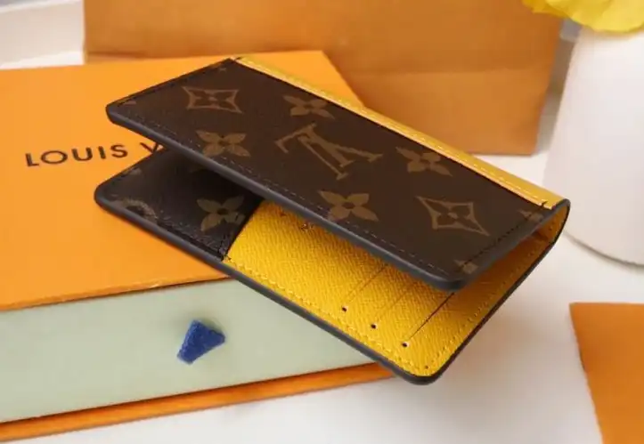 LV Wallets 4192D-0038