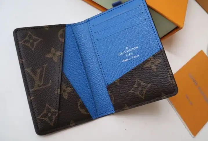 LV Wallets 4192D-0040