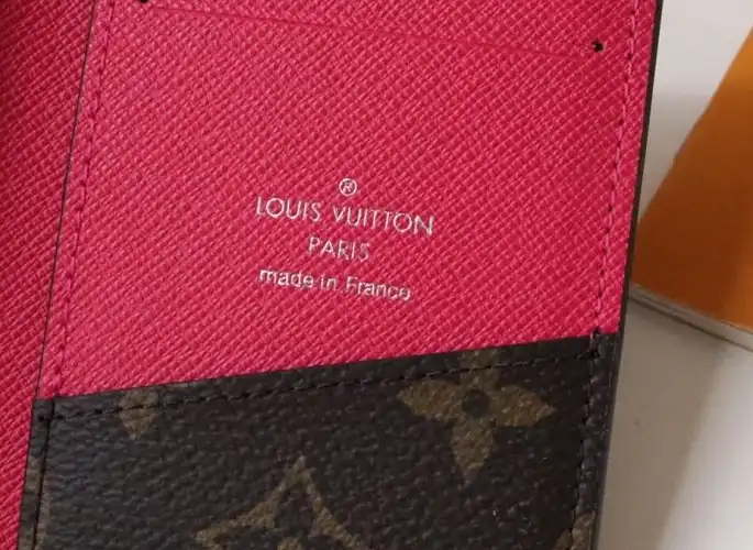 LV Wallets 4192D-0041