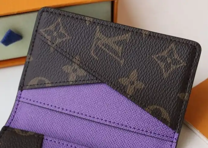 LV Wallets 4192D-0042