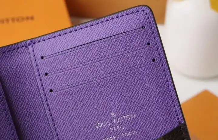 LV Wallets 4192D-0042