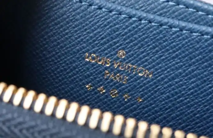 LV Wallets 4192D-0047
