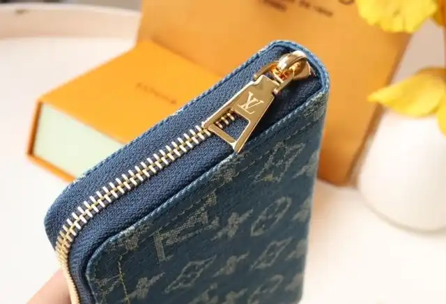 LV Wallets 4192D-0048