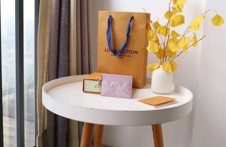 LV Wallets 4192D-0054