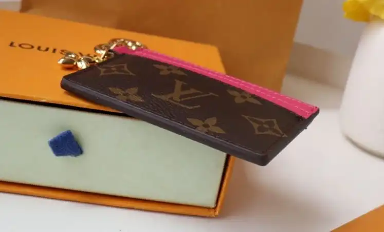 LV Wallets 4192D-0058