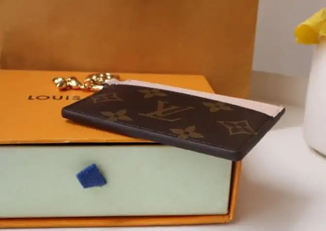 LV Wallets 4192D-0059