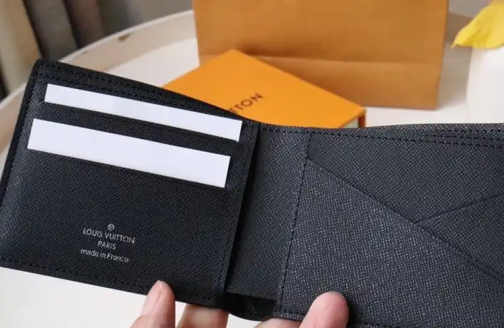 LV Wallets 4192D-0062