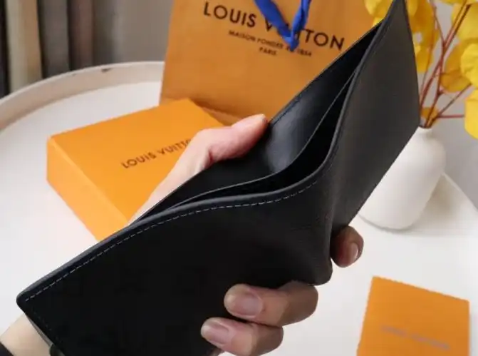LV Wallets 4192D-0062