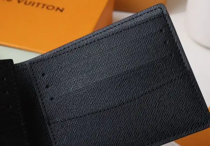 LV Wallets 4192D-0064