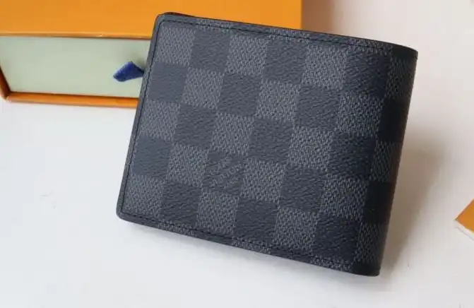 LV Wallets 4192D-0065