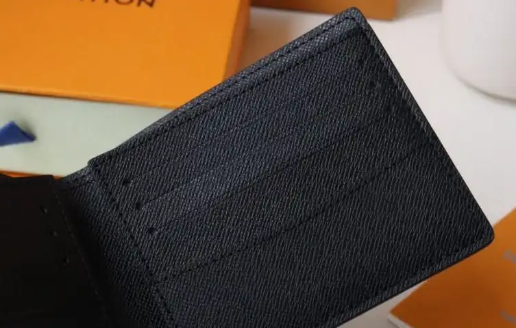 LV Wallets 4192D-0065