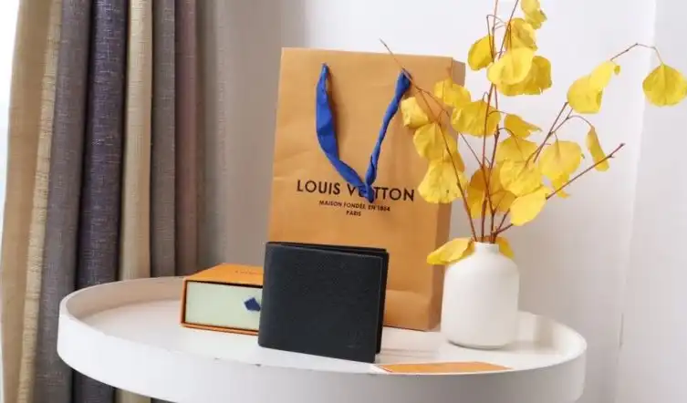 LV Wallets 4192D-0066