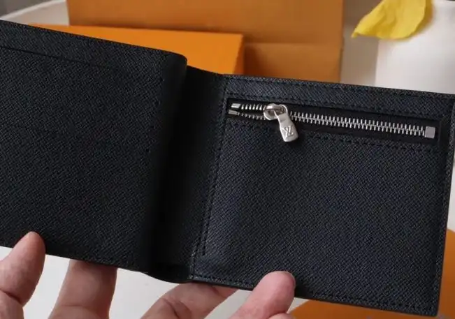 LV Wallets 4192D-0067