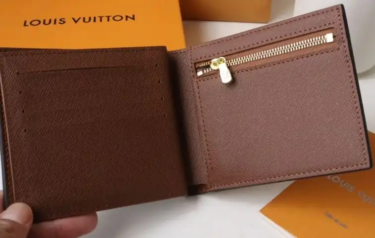 LV Wallets 4192D-0069