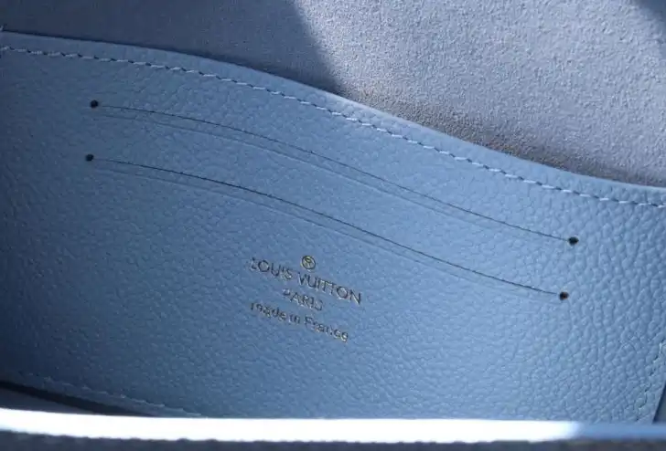 LV Wallets 4192D-0070