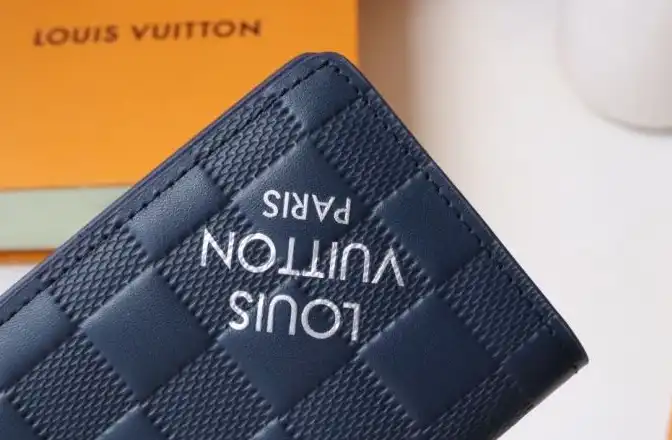 LV Wallets 4192D-0077