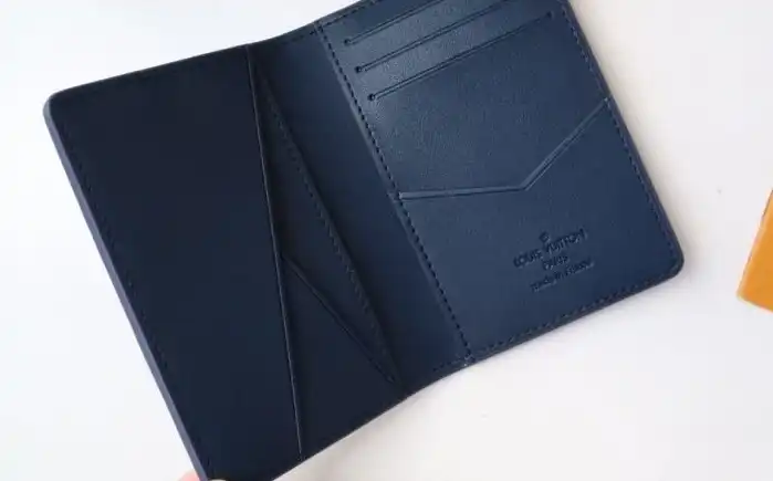LV Wallets 4192D-0077