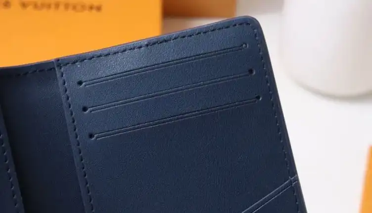 LV Wallets 4192D-0077