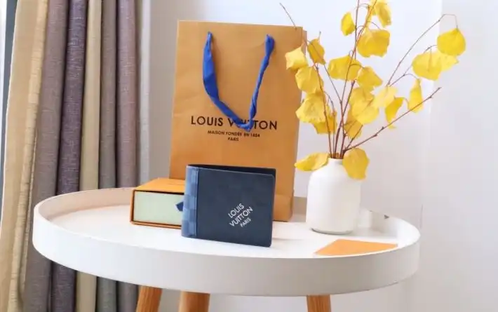 LV Wallets 4192D-0078