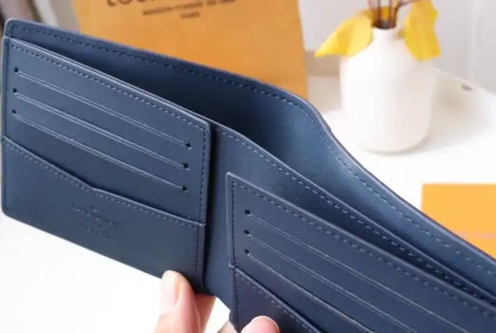 LV Wallets 4192D-0078