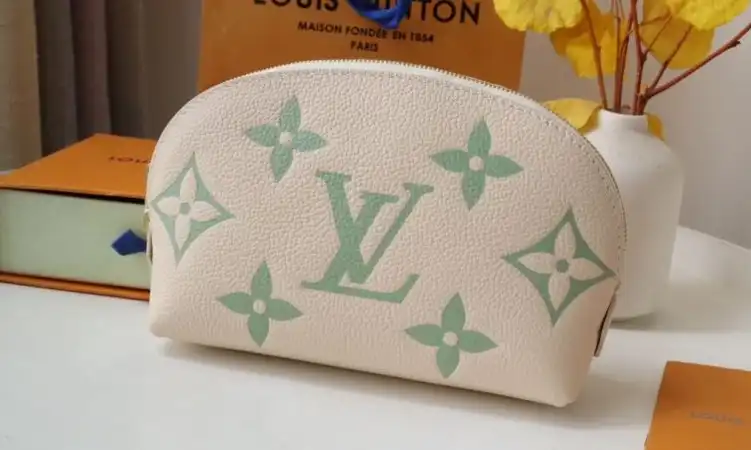 LV Clutch Bags 4192D-0080