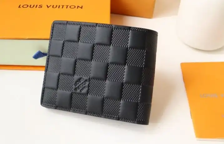 LV Wallets 4192D-0083