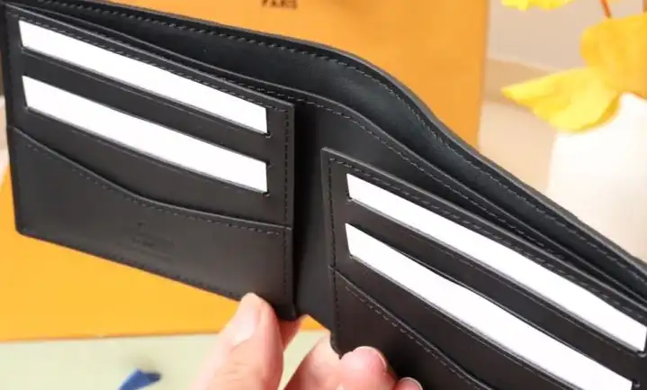 LV Wallets 4192D-0083