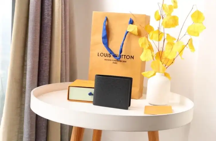 LV Wallets 4192D-0085