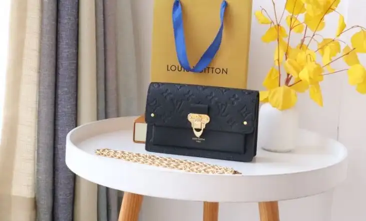 LV Wallets 4192D-0087