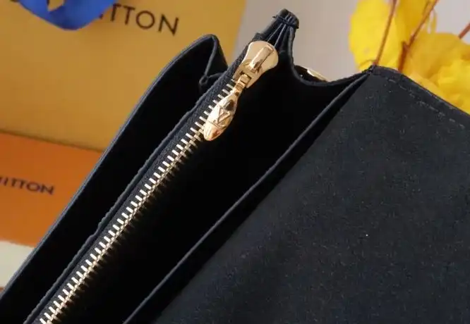 LV Wallets 4192D-0087