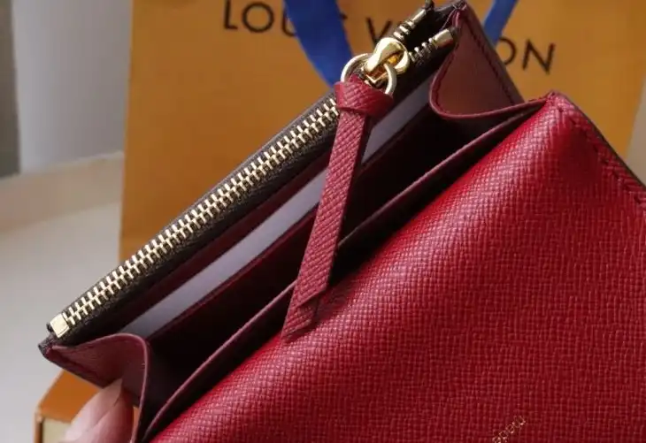 LV Wallets 4192D-0092