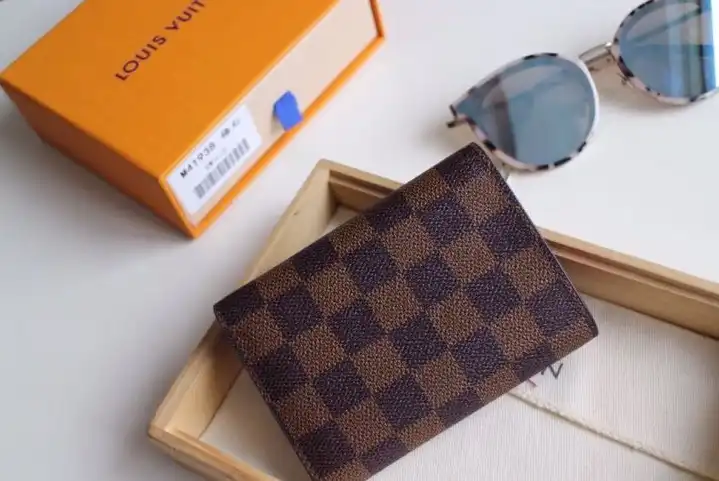 LV Wallets 4192D-0096
