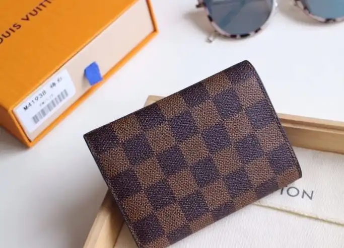 LV Wallets 4192D-0097