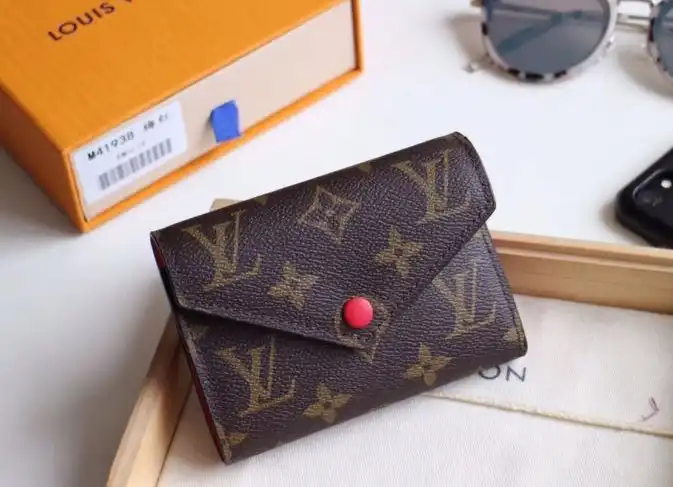 LV Wallets 4192D-0101