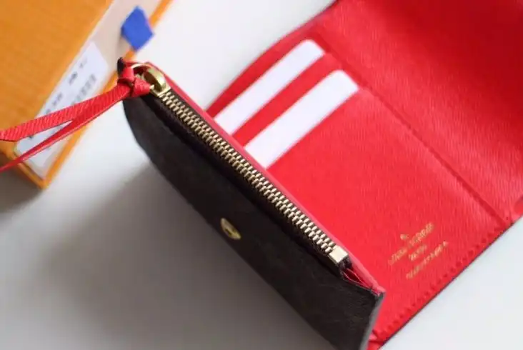 LV Wallets 4192D-0101