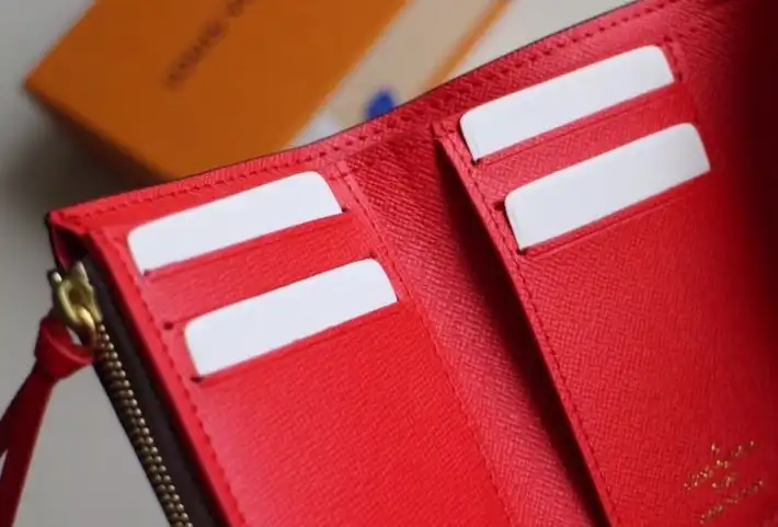 LV Wallets 4192D-0101