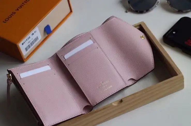 LV Wallets 4192D-0102