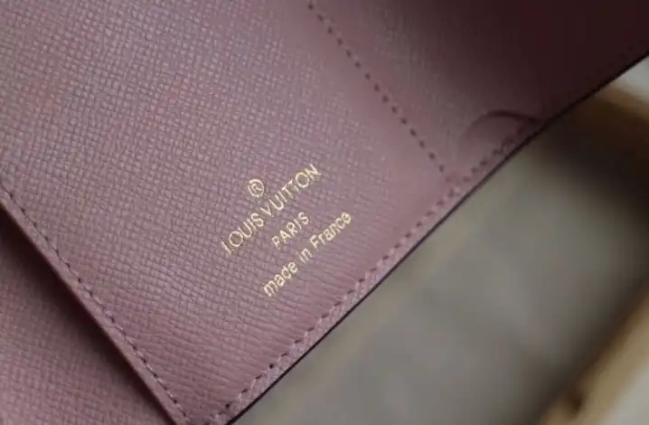 LV Wallets 4192D-0102